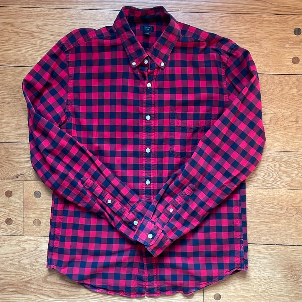 J Crew men’s red and black Oxford cloth button down shirt, size large slim